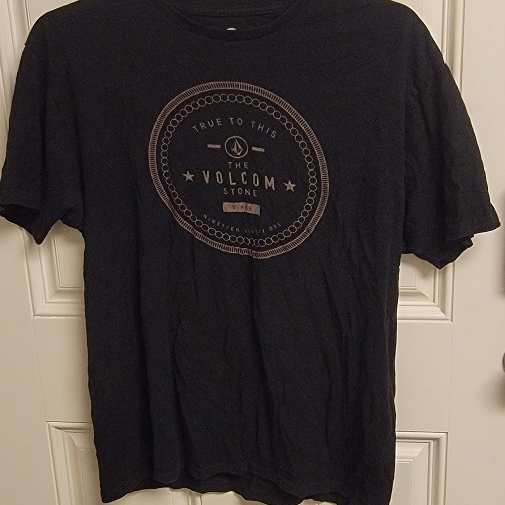 Volcom short sleeve T shirt